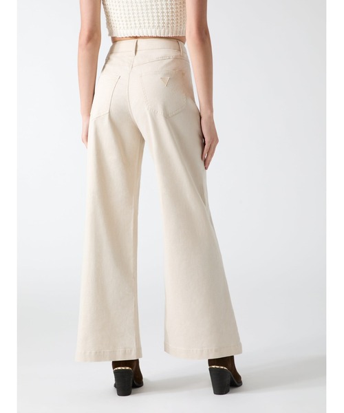 Guess(ゲス)の「BELLAGIO Pant パンツ(その他パンツ・レディース・クリーム・24inch/28inch/27inch/26inch/25inch)」の2枚目の写真