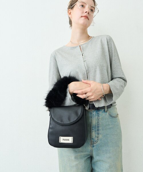 CIAOPANIC TYPY（チャオパニックティピー）の「:【TYNNE.】2WAYファーハンドルラウンドバッグ（ショルダーバッグ・レディース・ブラック/カーキ/キャメル・ONE SIZE）」の8枚目の写真