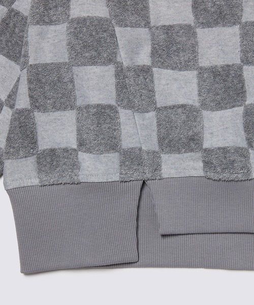 VANS(バンズ)の「ウィメンズ BURNOUT クロップドクルー / BURN OUT CROPPED CREW GREY BIG VN000GNZCSU1(スウェット・レディース・グレー・LARGE/X-LARGE/SMALL/MEDIUM)」の5枚目の写真