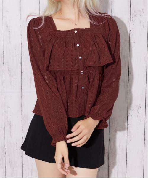 GORGE(ゴージ)の「【待望の長袖ver】カットレース フリルペプラムブラウス|全4色(シャツ/ブラウス・レディース・オフホワイト/ボルドー/ブラック/ブラウン・F)」の4枚目の写真