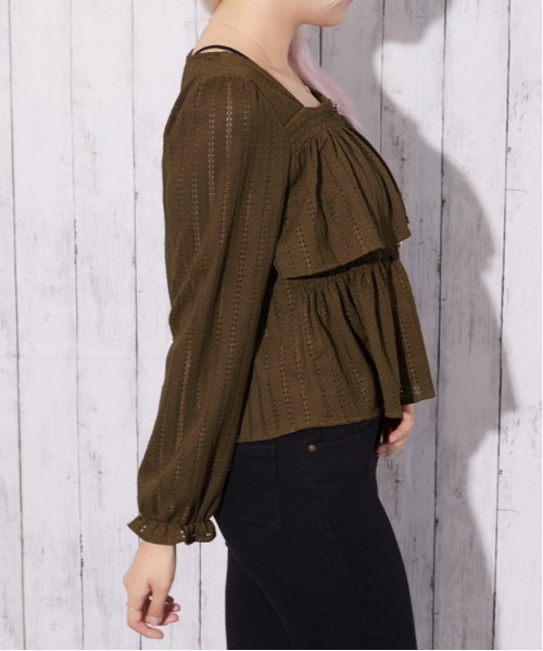 GORGE(ゴージ)の「【待望の長袖ver】カットレース フリルペプラムブラウス|全4色(シャツ/ブラウス・レディース・オフホワイト/ボルドー/ブラック/ブラウン・F)」の19枚目の写真