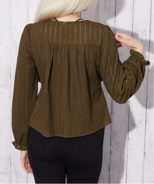 GORGE(ゴージ)の「【待望の長袖ver】カットレース フリルペプラムブラウス|全4色(シャツ/ブラウス・レディース・オフホワイト/ボルドー/ブラック/ブラウン・F)」の20枚目の写真