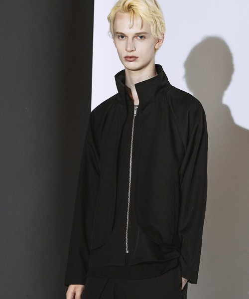 NO ID.(ノーアイディ)の「mj11860- ラップZIP-BLZ ブルゾン(459006-573B)(ブルゾン・メンズ・ブラック×グレー/ブラック・ONE SIZE)」の1枚目の写真