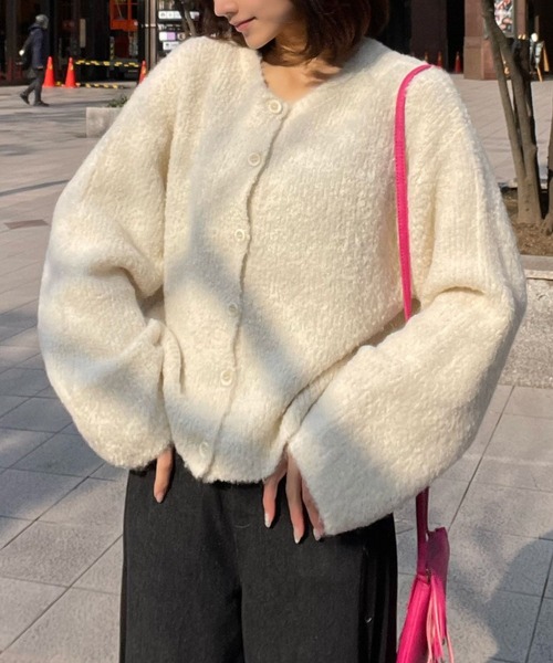 Human 2nd Occasion(ヒューマンセカンドオケージョン)の「ブークレーニット カーディガン(カーディガン/ボレロ・レディース・オフホワイト・FREE)」の3枚目の写真