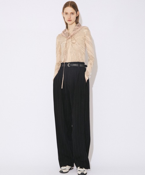 beautiful people(ビューティフルピープル)の「mind map sheer jersey tight-fit crew neck top(Tシャツ/カットソー・レディース・ベージュ/ブルーグリーン・38)」の11枚目の写真