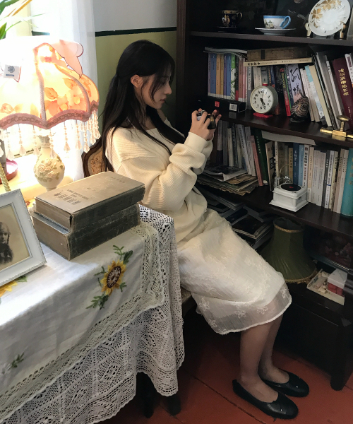 LETTER FROM MOON(レターフロムムーン)の「フレイドローズ ミディスカート(クリーム)(スカート・レディース・その他・MEDIUM/SMALL)」の2枚目の写真