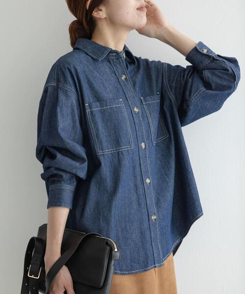 URBAN RESEARCH Sonny Label(アーバンリサーチサニーレーベル)の「デニムシャツ(シャツ/ブラウス・レディース・ライトインディゴブルー/インディゴブルー・FREE)」の2枚目の写真