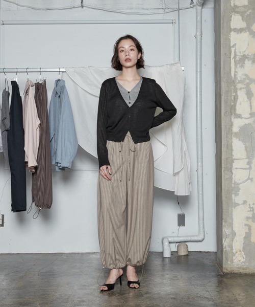 OFROOM(オフルーム)の「Bicolor Docking Cardigan|バイカラードッキングカーディガン(カーディガン/ボレロ・レディース・ネイビー/ブラック/グレー/ブラウン・FREE)」の11枚目の写真
