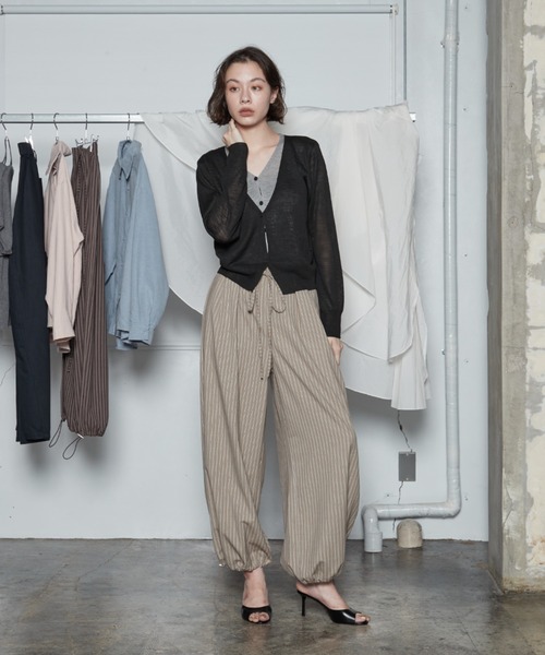 OFROOM(オフルーム)の「Bicolor Docking Cardigan|バイカラードッキングカーディガン(カーディガン/ボレロ・レディース・ネイビー/ブラック/グレー/ブラウン・FREE)」の5枚目の写真
