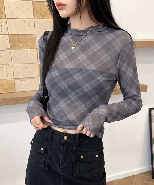 aimoha(アイモハ)の「チェックハイネックシアートップス(Tシャツ/カットソー・レディース・ホワイト/ブラウン・FREE)」の8枚目の写真