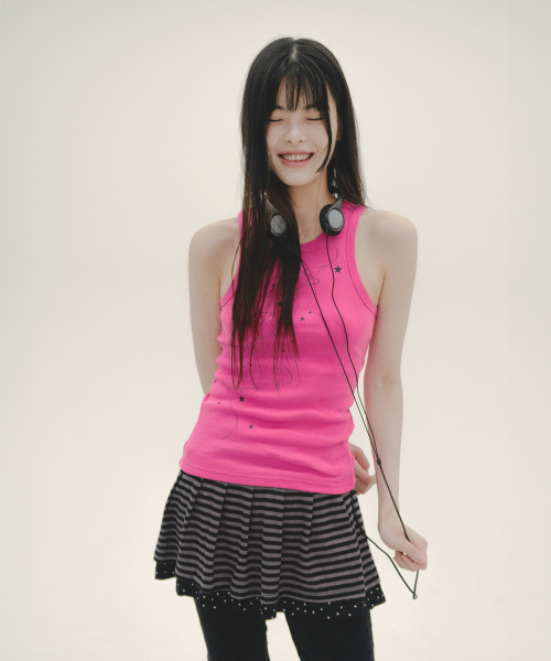MIHEV(ミヘブ)の「GALAXY グラフィックタンクトップ ピンク(Tシャツ/カットソー・レディース・その他・FREE)」の5枚目の写真