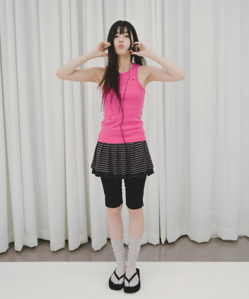 MIHEV(ミヘブ)の「GALAXY グラフィックタンクトップ ピンク(Tシャツ/カットソー・レディース・その他・FREE)」の6枚目の写真