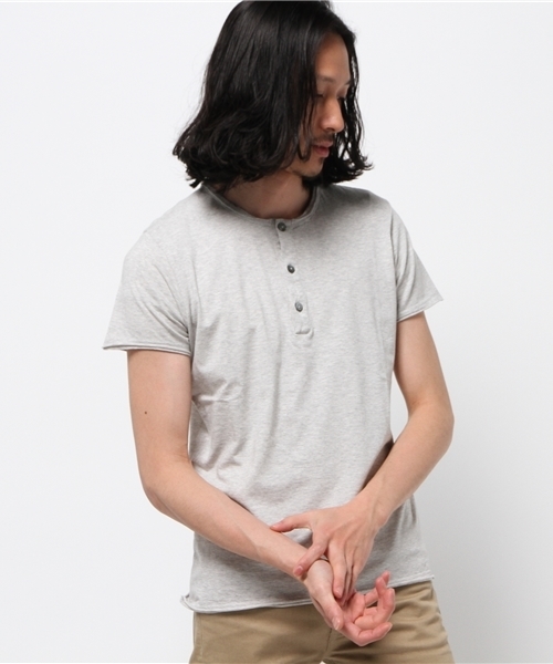 BRILLA per il gusto(ブリッラペルイルグースト)の「◇VERTO / カットオフ ヘンリー(Tシャツ/カットソー・メンズ・ホワイト/ネイビー/グレー・X-SMALL/LARGE/SMALL/MEDIUM)」の3枚目の写真