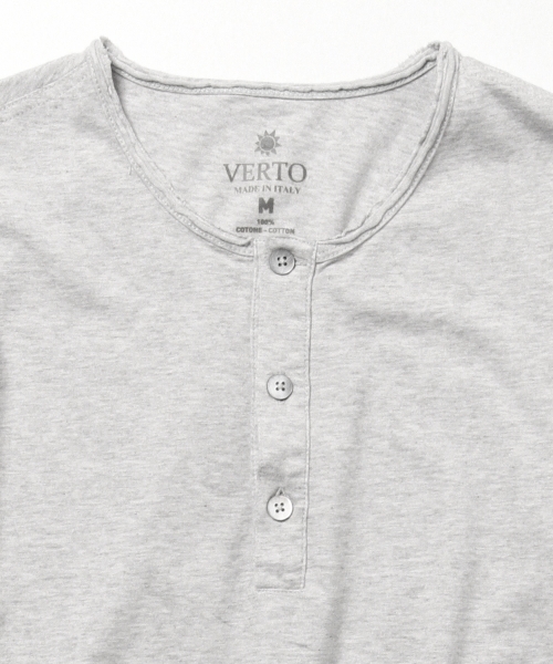 BRILLA per il gusto(ブリッラペルイルグースト)の「◇VERTO / カットオフ ヘンリー(Tシャツ/カットソー・メンズ・ホワイト/ネイビー/グレー・X-SMALL/LARGE/SMALL/MEDIUM)」の22枚目の写真