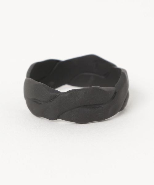 Vaya Con Dios(ヴァヤコンディオス)の「【VayaConDios/ヴァヤコンディオス】ステンレス製ツイストリング(リング・メンズ・シルバー/ゴールド/ブラック・#19/#17/#21)」の2枚目の写真