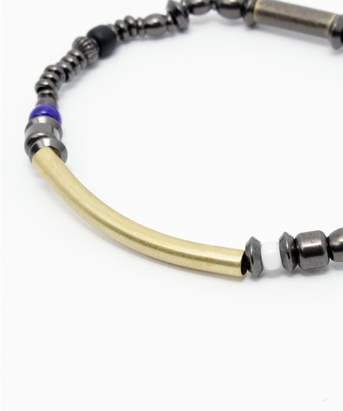 RAGEBLUE（レイジブルー）の「メタルランダムブレス/722267（ブレスレット・メンズ・グレー/ブラック・FREE）」の4枚目の写真