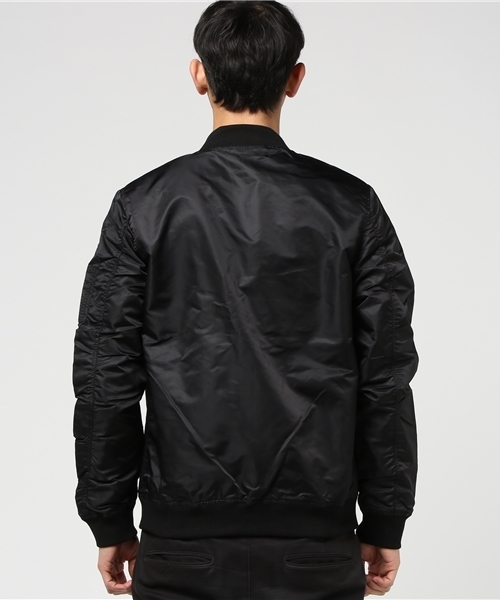 VENCEEXCHANGE（ヴァンスエクスチェンジ）の「ナイロンMA-1                        （MA-1・メンズ・ダークグリーン/ブルー/ブラック・LARGE/MEDIUM）」の6枚目の写真