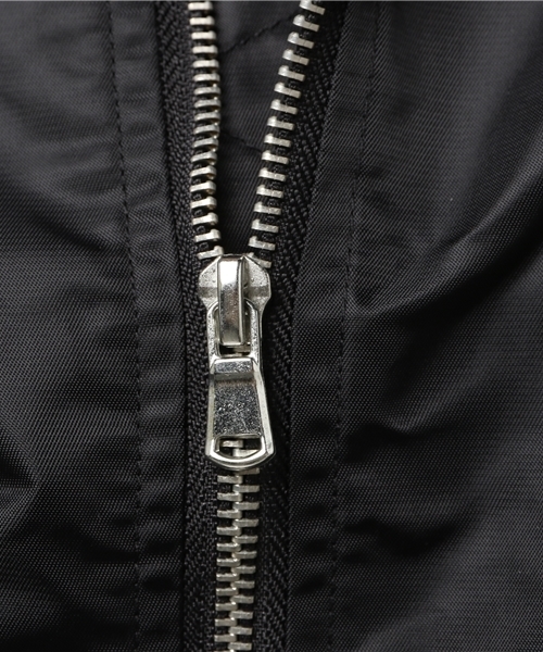 VENCEEXCHANGE（ヴァンスエクスチェンジ）の「ナイロンMA-1                        （MA-1・メンズ・ダークグリーン/ブルー/ブラック・LARGE/MEDIUM）」の12枚目の写真