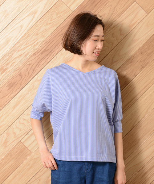 un dix cors（アンディコール）の「シャドーストライププルオーバー（Tシャツ/カットソー・レディース・ライトベージュ/ホワイト/ブルー・ﾌﾘ-）」の3枚目の写真
