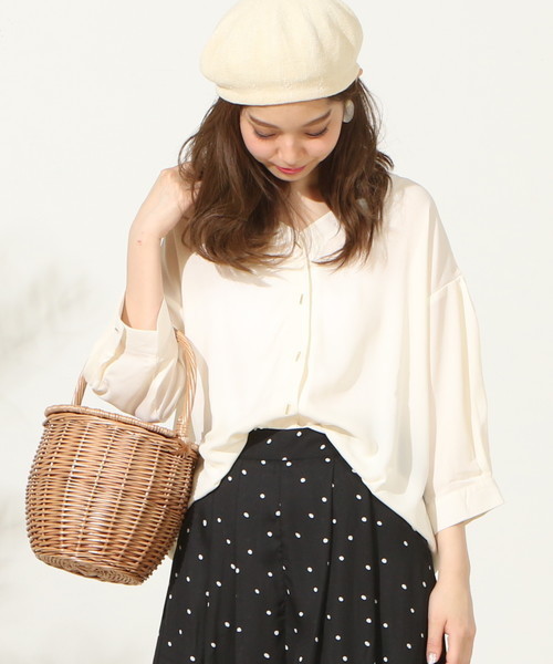 natural couture(ナチュラルクチュール)の「おしゃれ釦ボリュームスリーブ(シャツ/ブラウス・レディース・オレンジ系その他/ストライプ/アイボリー/カーキ・FREE)」の1枚目の写真