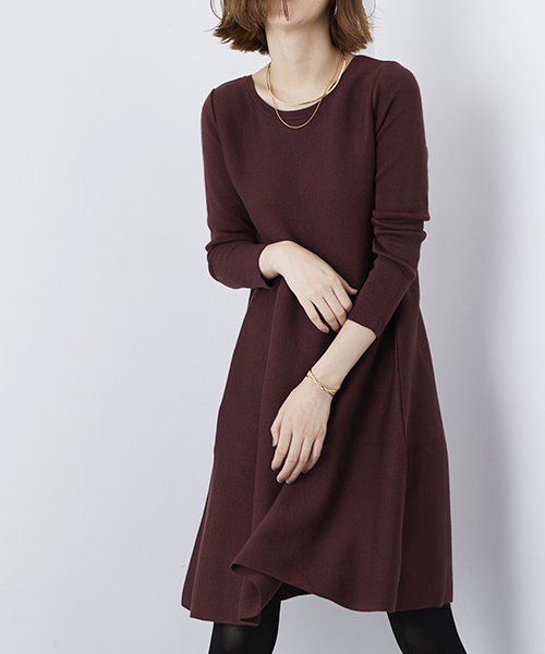 STUDIOUS（ステュディオス）の「Ａラインフレアニットワンピース（ワンピース・レディース・ブラック/ベージュ/バーガンディー/グリーン/ブラウン/グレー・FREE）」の6枚目の写真