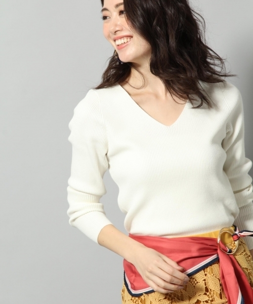 Andemiu（アンデミュウ）の「バックアクセリブプルオーバー786042（ニット/セーター・レディース・ネイビー/オフホワイト/ピンク/イエロー/その他・FREE）」の2枚目の写真