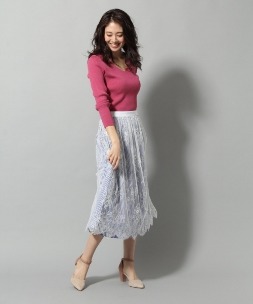 Andemiu（アンデミュウ）の「バックアクセリブプルオーバー786042（ニット/セーター・レディース・ネイビー/オフホワイト/ピンク/イエロー/その他・FREE）」の17枚目の写真