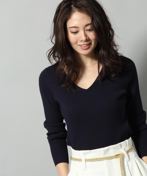 Andemiu（アンデミュウ）の「バックアクセリブプルオーバー786042（ニット/セーター・レディース・ネイビー/オフホワイト/ピンク/イエロー/その他・FREE）」の6枚目の写真