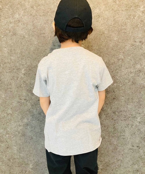 FRUIT OF THE LOOM(フルーツオブザルーム)の「フルーツ・オブ・ザ・ルーム 無地 半袖 Tシャツ キッズ(Tシャツ/カットソー・キッズ・ホワイト/ブラック/杢グレー/グリーン/ロイヤルブルー/ピンク/レッド/ネイビー/ブルー系その他/パープル/イエロー/オレンジ・90/100/110/120/130/140/150)」の20枚目の写真