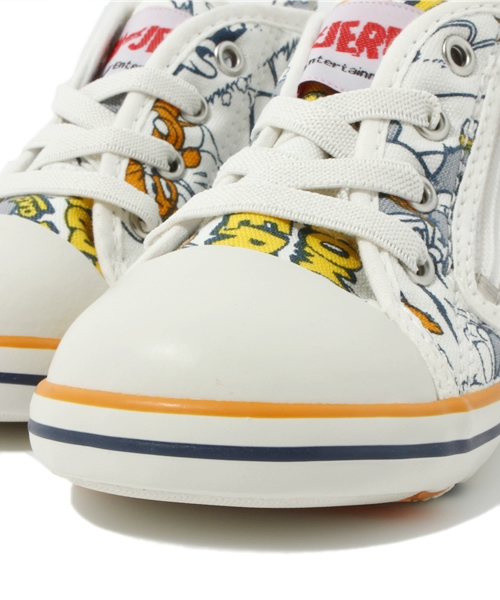 CONVERSE（コンバース）の「BABY ALL STAR TJ RZ/ベビー オールスター TJ RZ（スニーカー・キッズ・ホワイト・12cm/12.5cm/13cm/13.5㎝/14cm/14.5㎝/15cm）」の6枚目の写真