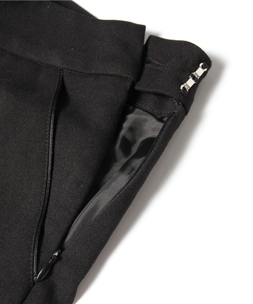 Soareak（ソアリーク）の「パネルキリカエショートパンツ（その他パンツ・レディース・ブラック/キャメル/オレンジ/グリーン・SMALL/MEDIUM）」の11枚目の写真