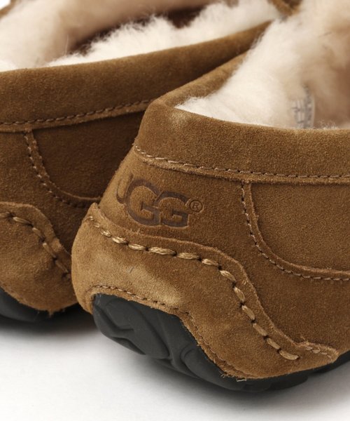 UGG（アグ）の「UGG/アグ　ASCOT（モカシン/デッキシューズ・メンズ・ベージュ/チャコール・SMALL/MEDIUM/LARGE）」の15枚目の写真