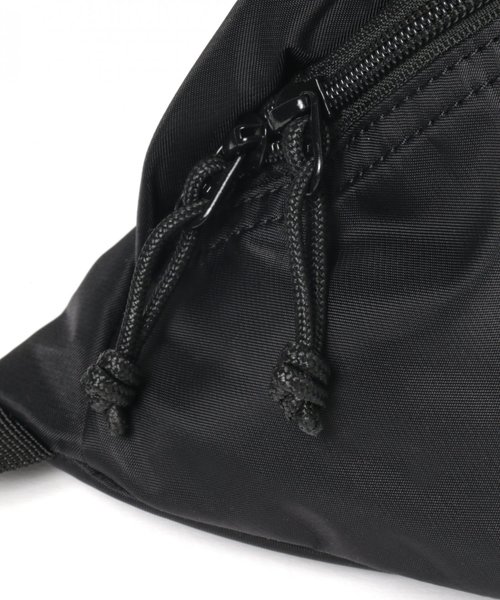 Lee（リー）の「【Lee(リー)】ウエストポーチ（ボディバッグ/ウエストポーチ・レディース・ベージュ/ブラック・FREE）」の5枚目の写真