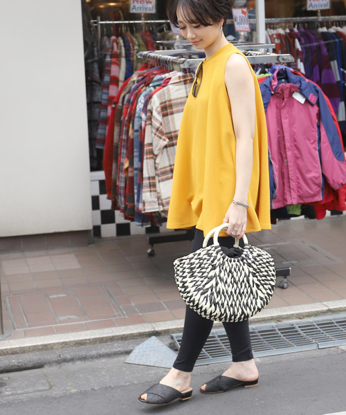 coca（coca）（コカ）の「ミックス編み半月型リングハンドルペーパーバッグ（かごバッグ・レディース・ブラック・ONE SIZE）」の3枚目の写真