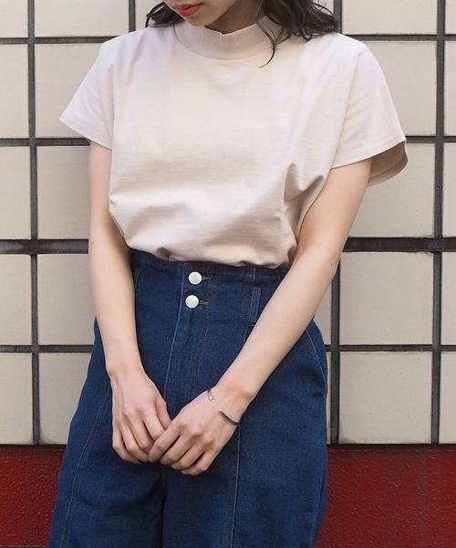 tiptop（ティップトップ）の「モックネックラウンドヘムプルオーバー【ZOZOTOWN限定アイテム】（Tシャツ/カットソー・レディース・ブラック/ベージュ/オフホワイト/グリーン/A・FREE）」の4枚目の写真