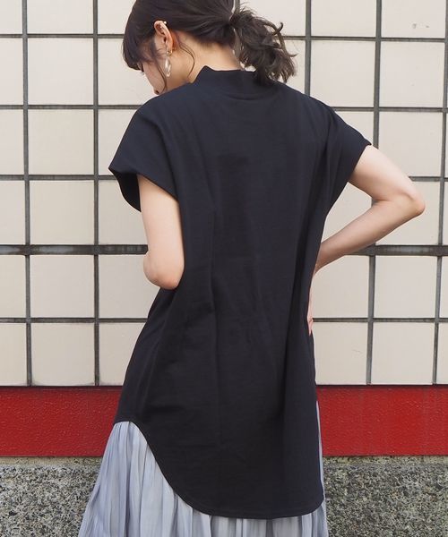 tiptop（ティップトップ）の「モックネックラウンドヘムプルオーバー【ZOZOTOWN限定アイテム】（Tシャツ/カットソー・レディース・ブラック/ベージュ/オフホワイト/グリーン/A・FREE）」の11枚目の写真