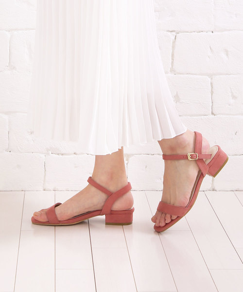 VIVIAN（ヴィヴィアン）の「スクエアトゥネックベルトローヒールサンダル（サンダル・レディース・シルバー/スモークグレー/ブラック系その他/ライトパープル/パイソン/ブラック系その他3/ベージュ系その他3/ブルー系その他3/イエロー系その他3/ペールイエロー/ピンク系その他3/レッド系その他2・LL/SS/S/M/L）」の10枚目の写真