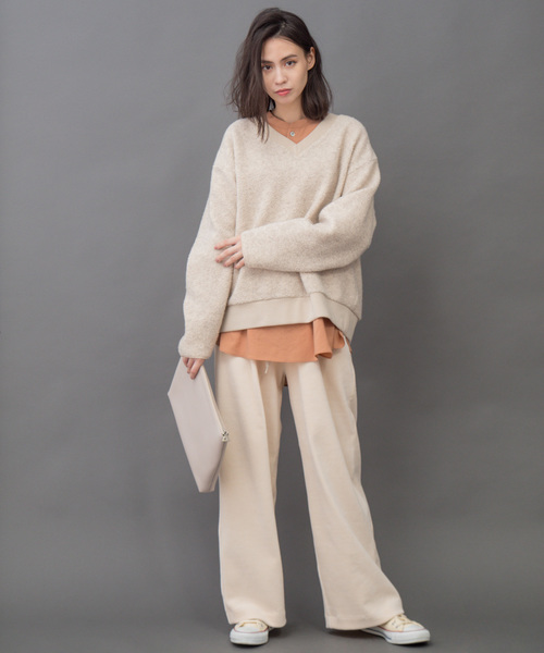 Munich(ミューニック)の「シープパイル Vネックプルオーバー(Tシャツ/カットソー・レディース・グレー/モカ/オートミール・FREE)」の4枚目の写真