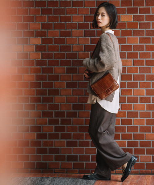 Munich(ミューニック)の「シープパイル Vネックプルオーバー(Tシャツ/カットソー・レディース・グレー/モカ/オートミール・FREE)」の15枚目の写真