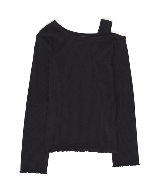 w closet（ダブルクローゼット）の「オフショルダーメロウプルオーバー（Tシャツ/カットソー・レディース・ブラック/ベージュ/スモークグレー・FREE）」の2枚目の写真