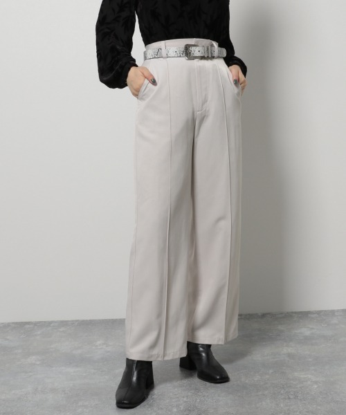 PAGEBOY（ページボーイ）の「ブライトサージスラックス(タックパンツ)（スラックス・レディース・ブラック/パープル/グレイッシュベージュ・SMALL/MEDIUM）」の3枚目の写真