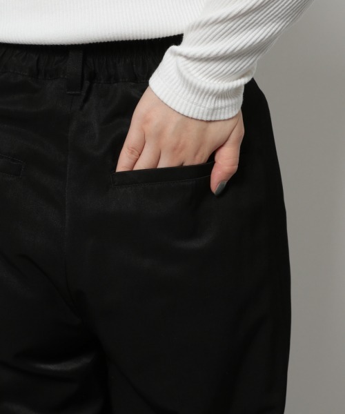 PAGEBOY（ページボーイ）の「ブライトサージスラックス(タックパンツ)（スラックス・レディース・ブラック/パープル/グレイッシュベージュ・SMALL/MEDIUM）」の14枚目の写真