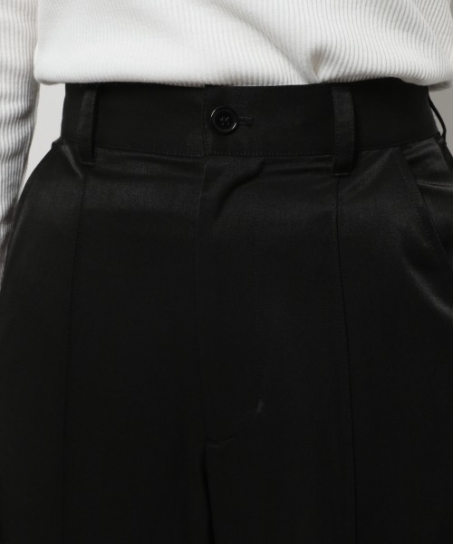 PAGEBOY（ページボーイ）の「ブライトサージスラックス(タックパンツ)（スラックス・レディース・ブラック/パープル/グレイッシュベージュ・SMALL/MEDIUM）」の15枚目の写真