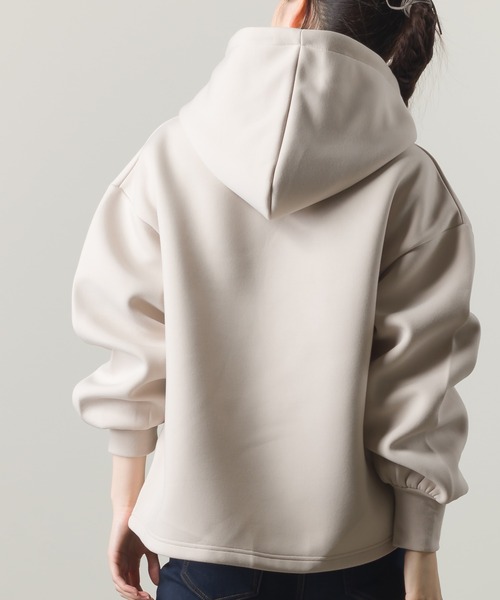 OMNES（オムネス）の「スポンジポンチプルオーバーパーカー（パーカー・レディース・ベージュ/ネイビー/モカ・FREE）」の5枚目の写真