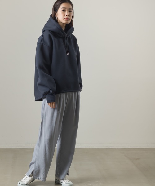 OMNES（オムネス）の「スポンジポンチプルオーバーパーカー（パーカー・レディース・ベージュ/ネイビー/モカ・FREE）」の13枚目の写真