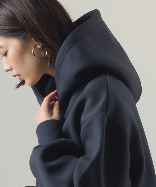 OMNES（オムネス）の「スポンジポンチプルオーバーパーカー（パーカー・レディース・ベージュ/ネイビー/モカ・FREE）」の16枚目の写真