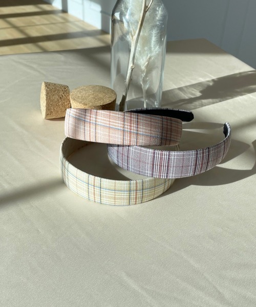 by muni:r(バイ ムニール)の「かわいいチェックパターンのファブリックカチューシャ(カチューシャ・レディース・ベージュ/パープル/ピンク・ONE SIZE)」の8枚目の写真