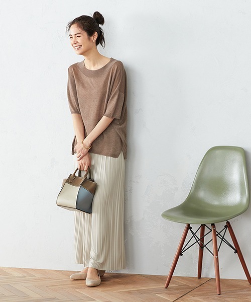 COMME CA ISM（コムサイズム）の「《シアー素材》 ニットプルオーバー（ニット/セーター・レディース・ホワイト/ダークブラウン/ブラウン・MEDIUM/LARGE）」の4枚目の写真