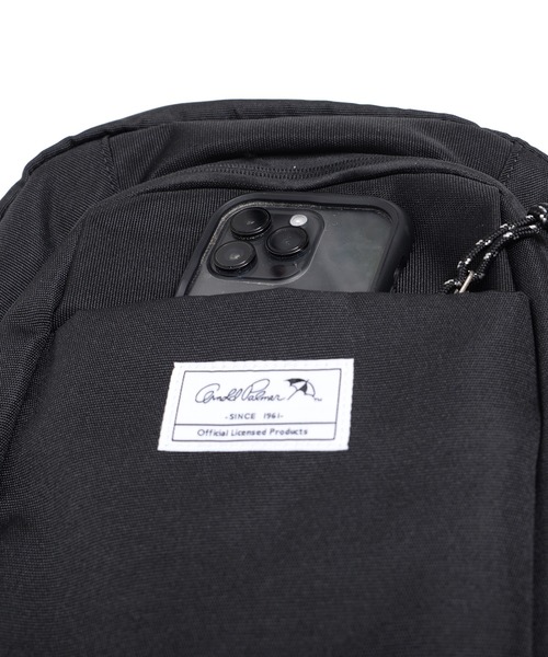 Arnold Palmer（アーノルドパーマー）の「10ポケットリュック レギュラーサイズ（バックパック/リュック・レディース・ブラック/ベージュ/カーキ/ネイビー/レッド/ワイン/グリーン/オフホワイト/ブラウン・F）」の11枚目の写真