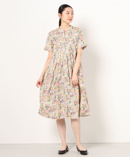 sandy（サンディー）の「【sandy】花柄プリントクルーネック